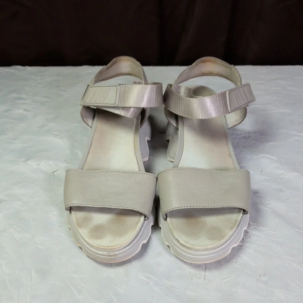 Sorel  Kinetic Sandals Womens Size 9.5 Ankle Strap Wedge Gray Y2K NL3567-082